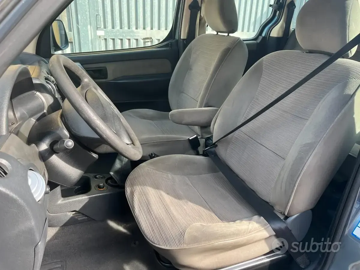 Usata Citroën Berlingo Seduction 90 CV (66 kW) 2006 Grigio Monovolume