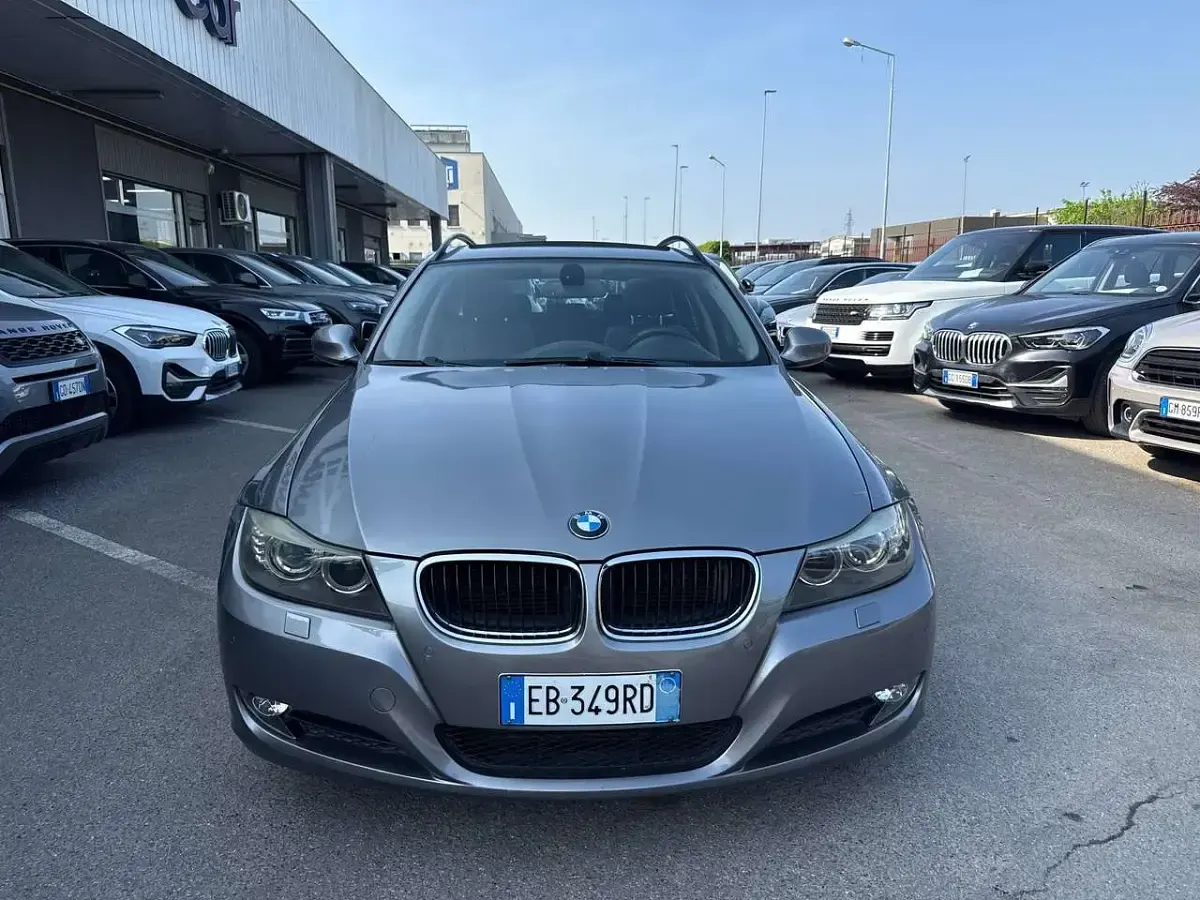 Usata BMW 320 177 CV (130 kW) 2009 Grigio Station wagon