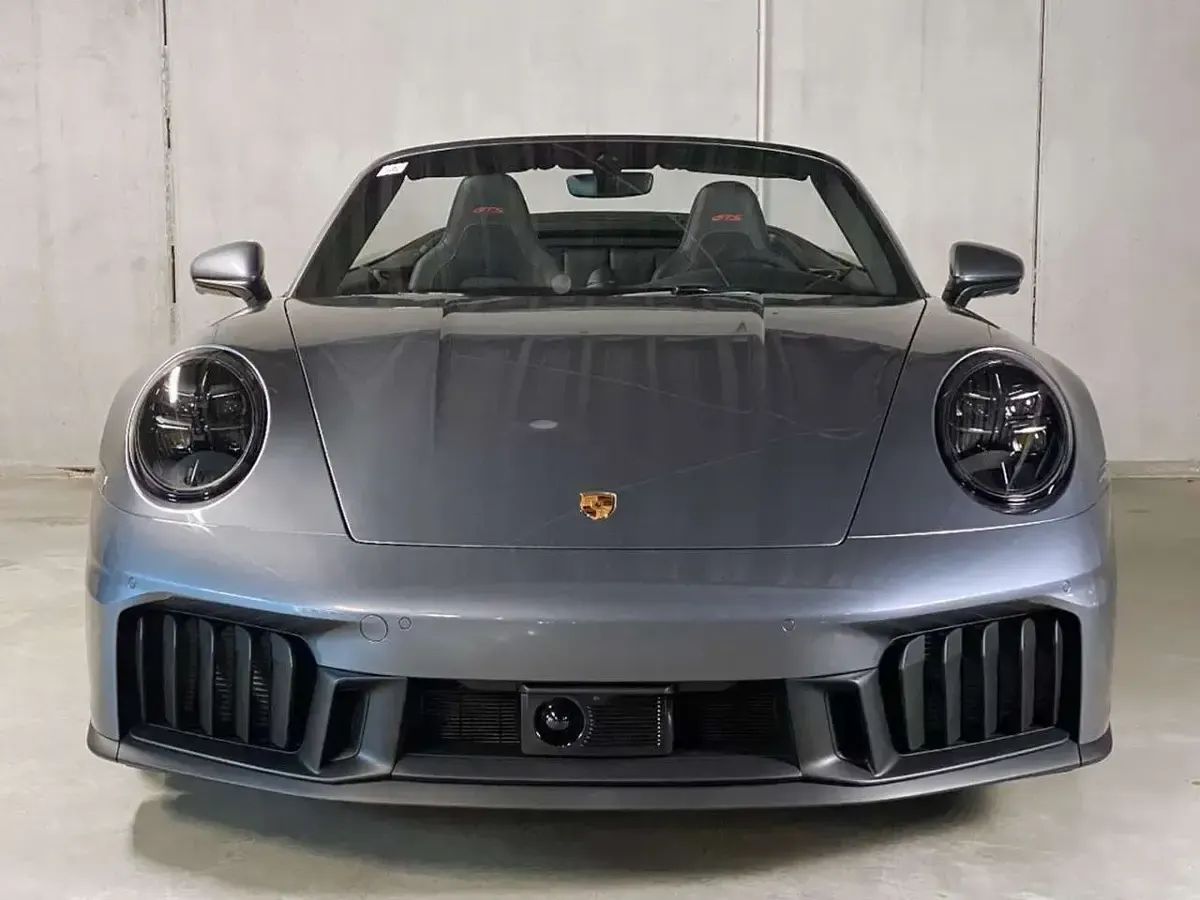 Usata Porsche 992 541 CV (397 kW) 2025 Nero Coupé