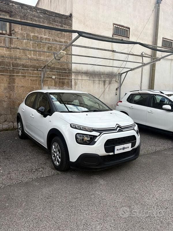Usata Citroën C3 Shine 101 CV (74 kW) 2021 Bianco Utilitaria