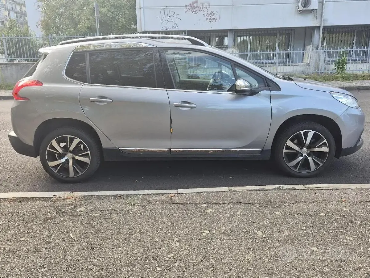 Usata Peugeot 2008 Allure 120 CV (88 kW) 2016 Grigio SUV