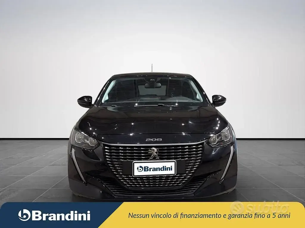 Usata Peugeot 208 Allure 101 CV (74 kW) 2022 Nero Utilitaria
