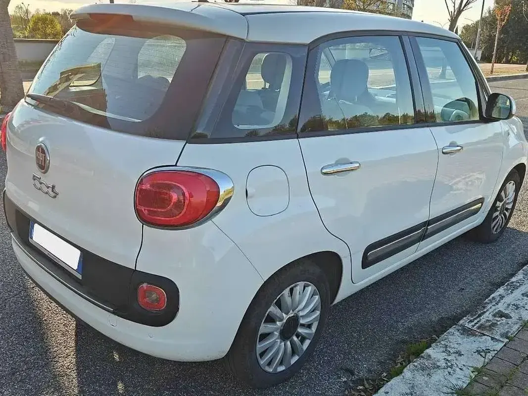 Usata Fiat 500L Lounge 95 CV (69 kW) 2016 Bianco Monovolume