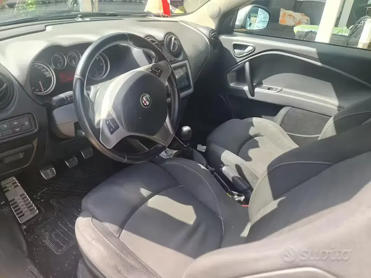 Usata Alfa Romeo MiTo 85 CV (62 kW) 2015 Nero Utilitaria