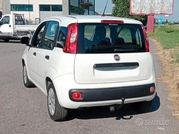 Usata Fiat Panda Young 69 CV (50 kW) 2016 Bianco Utilitaria