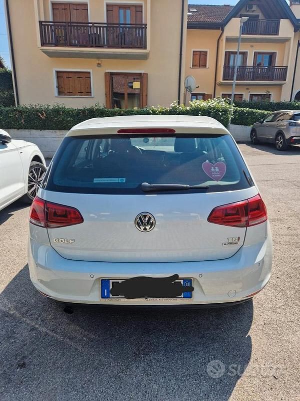 Usata VW Golf VII Comfortline 150 CV (110 kW) 2013 Bianco Utilitaria