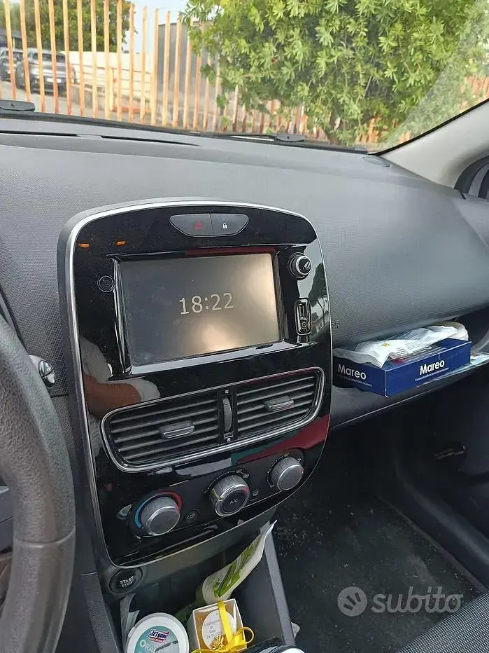 Usata Renault Clio IV Life 75 CV (55 kW) 2018 Grigio Berlina