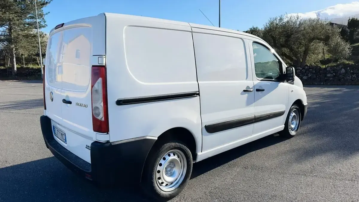 Usata Fiat Scudo 127 CV (93 kW) 2012 Bianco