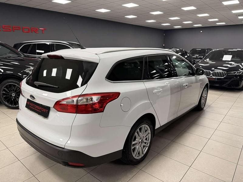 Usata Ford Focus Titanium 120 CV (88 kW) 2013 Bianco Station wagon