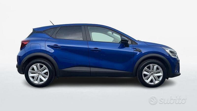 Usata Renault Captur Zen 142 CV (104 kW) 2023 Blu SUV