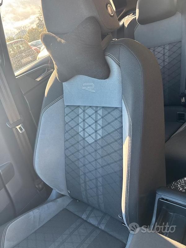 Usata VW Polo R-line 2021 Blu Utilitaria