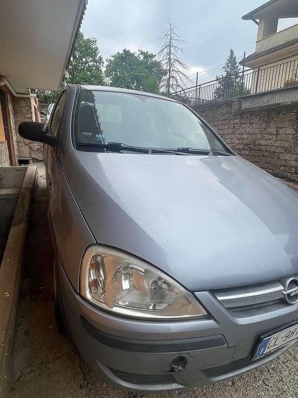 Usata Opel Corsa 75 CV (55 kW) 2003 Utilitaria