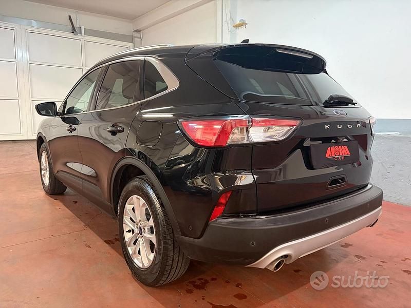Usata Ford Kuga Titanium 150 CV (110 kW) 2020 Nero SUV