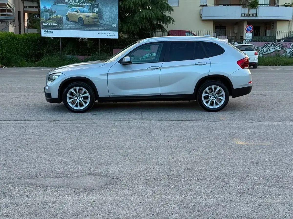 Usata BMW X1 143 CV (105 kW) 2013 Argento SUV