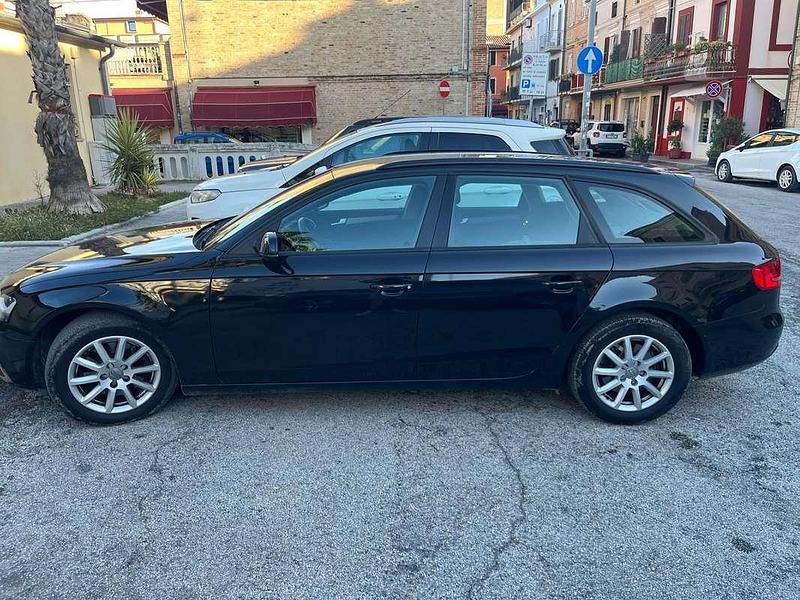 Usata Audi A4 Ambiente 120 CV (88 kW) 2012 Nero Station wagon