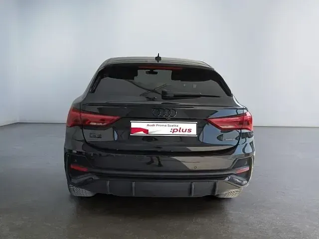 Usata Audi Q3 Sportback Comfort 200 CV (147 kW) 2023 Nero SUV