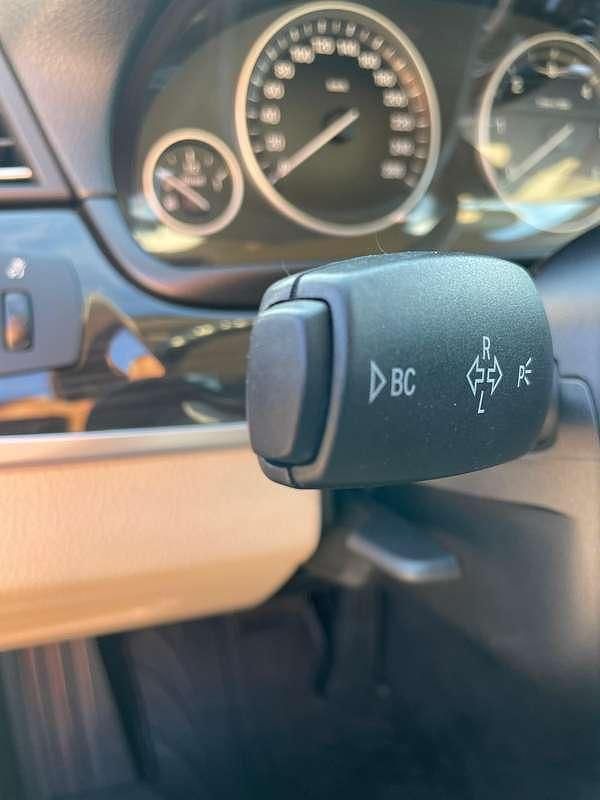 Usata BMW 525 Luxury Line 218 CV (160 kW) 2015 Nero Station wagon