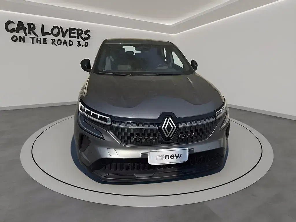 Usata Renault Austral Equilibre 131 CV (96 kW) 2023 Grigio chiaro SUV