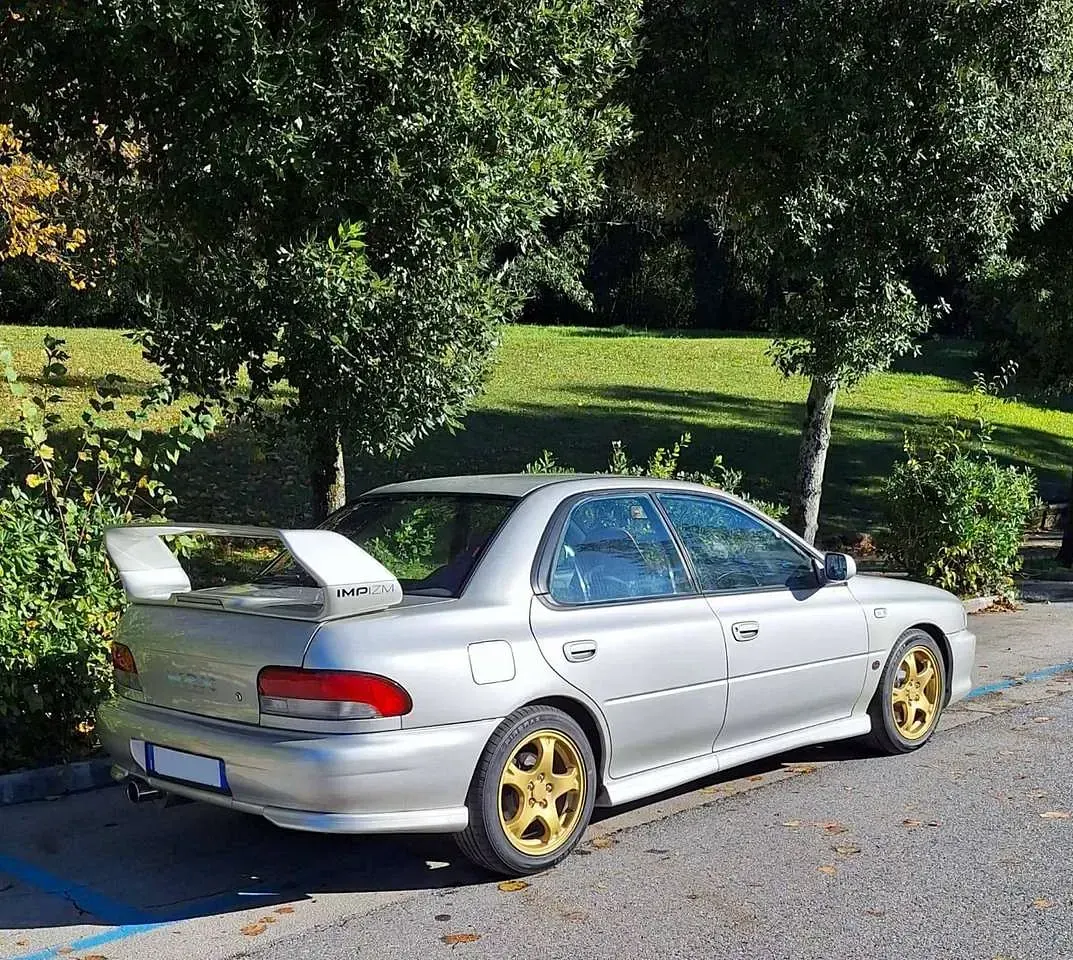 Usata Subaru Impreza 280 CV (205 kW) 1999 Argento Berlina