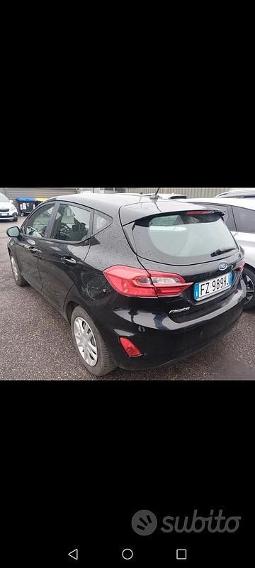 Nero Usata 2019 Ford Fiesta Tre volumi | 8800 € (Ottimo prezzo) - Immagine 1/3