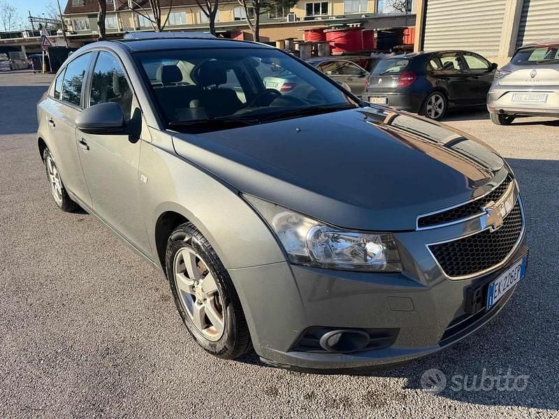 Usata Chevrolet Cruze LT 123 CV (90 kW) 2011 Grigio Berlina