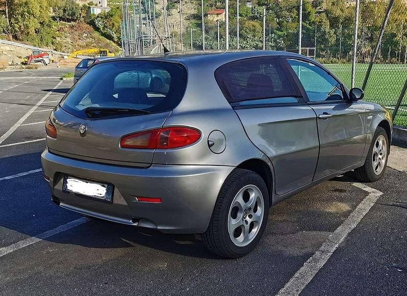 Usata Alfa Romeo 147 Progression 120 CV (88 kW) 2007 Utilitaria