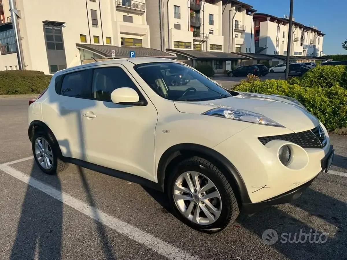 Usata Nissan Juke Tekna 190 CV (139 kW) 2011 Bianco SUV