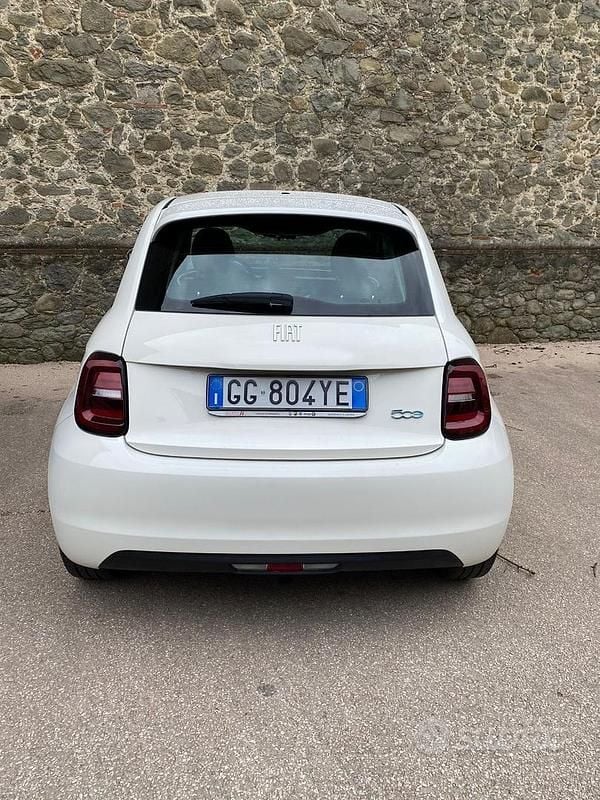 Usata Fiat 500e 69 kW (95 CV) 2021 Bianco Utilitaria