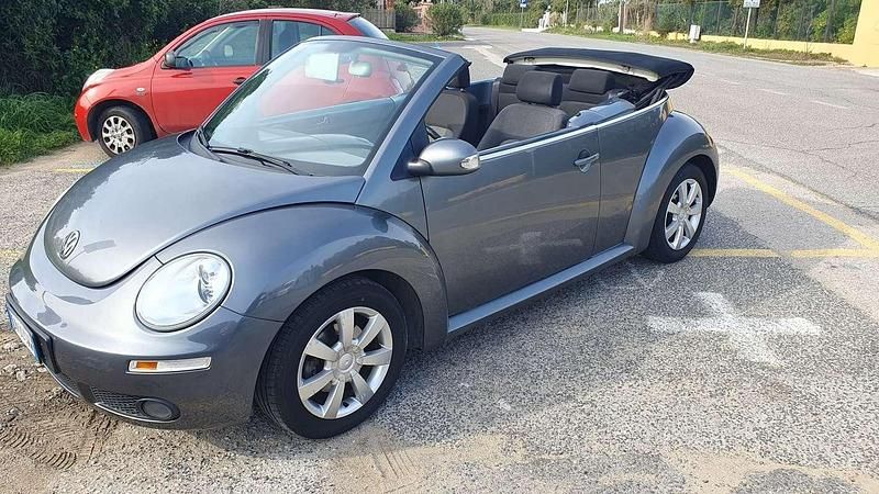 Usata VW New Beetle 105 CV (77 kW) 2008 Utilitaria