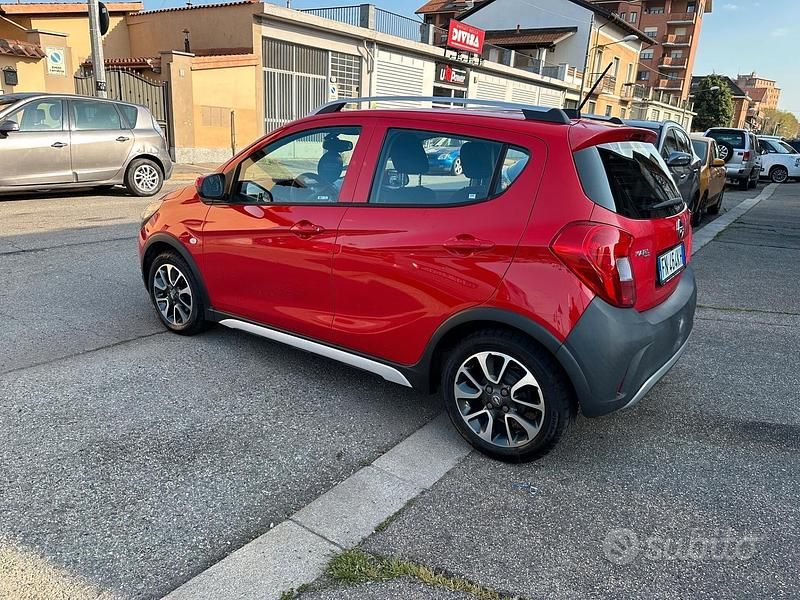 Usata Opel Karl Rocks 73 CV (53 kW) 2018 Rosso Utilitaria