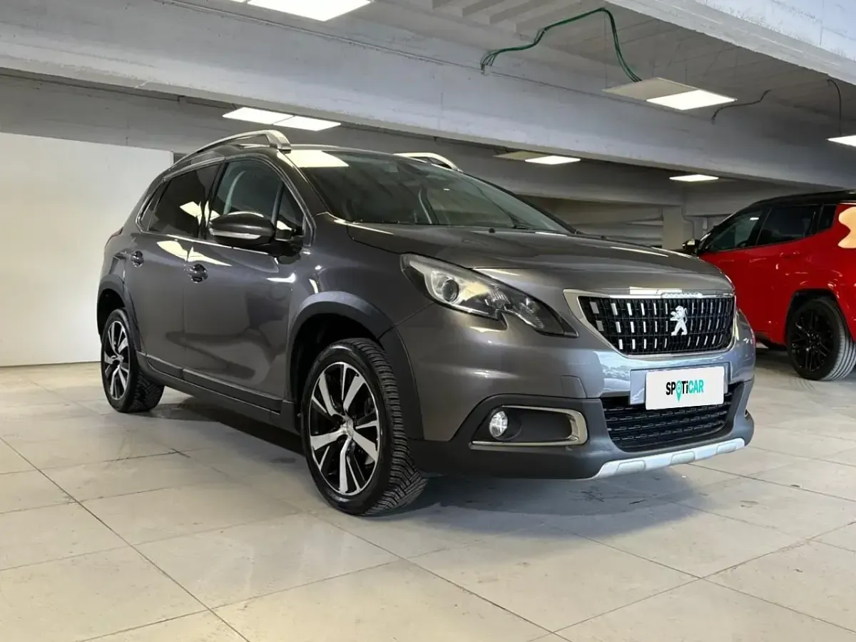 Usata Peugeot 2008 Allure 110 CV (80 kW) 2017 Grigio SUV