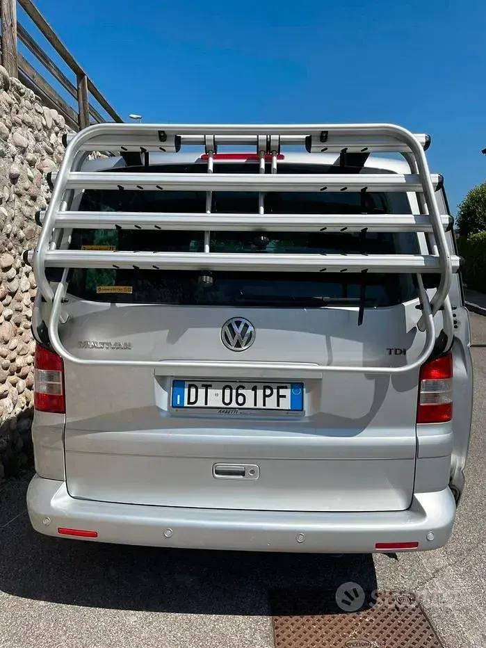 Usata VW Multivan Highline 174 CV (127 kW) 2009 Grigio Monovolume