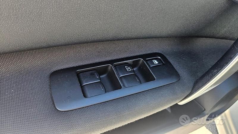 Usata Nissan Qashqai Tekna 110 CV (80 kW) 2013 Bianco SUV