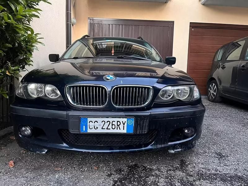 Usata BMW 320 150 CV (110 kW) 2002 Blu Station wagon