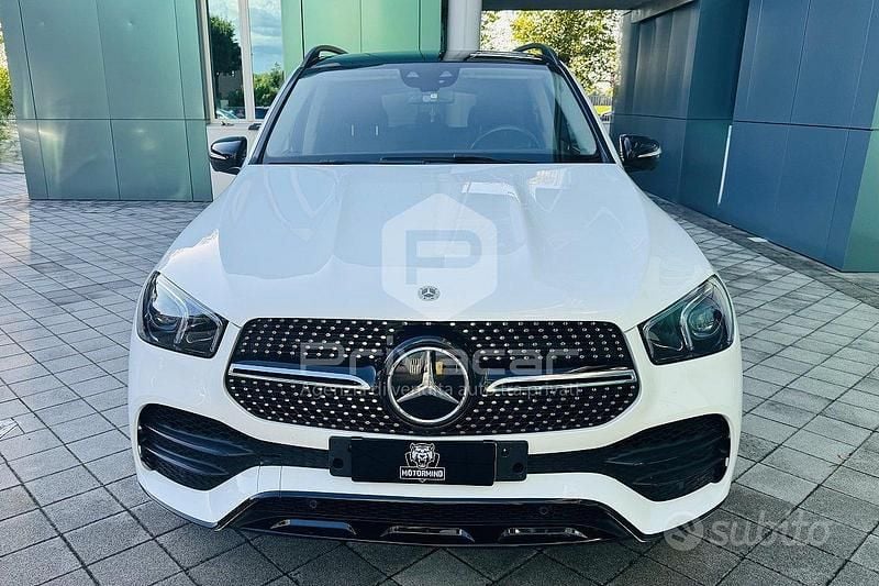Usado Mercedes GLE400 Premium Plus 330 CV (242 kW) 2022 Blanco Familiar