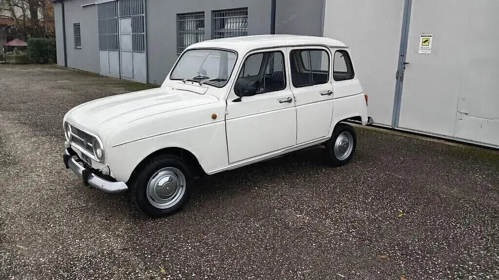 Usata Renault R4 25 CV (18 kW) 1968 Bianco Station wagon
