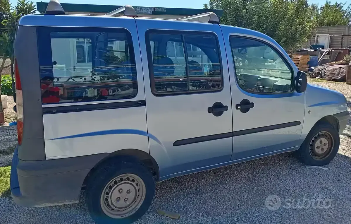 Usata Fiat Doblò 2005 Blu Monovolume