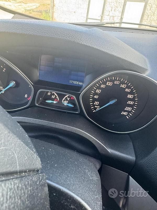 Usata Ford Kuga Titanium 163 CV (119 kW) 2014 Nero SUV