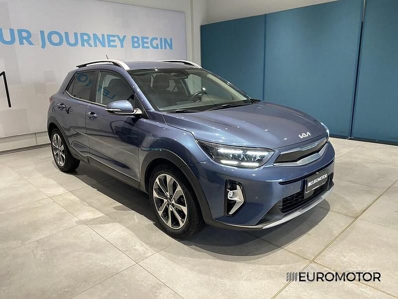 Usata Kia Stonic Style 100 CV (73 kW) 2023 Blu SUV