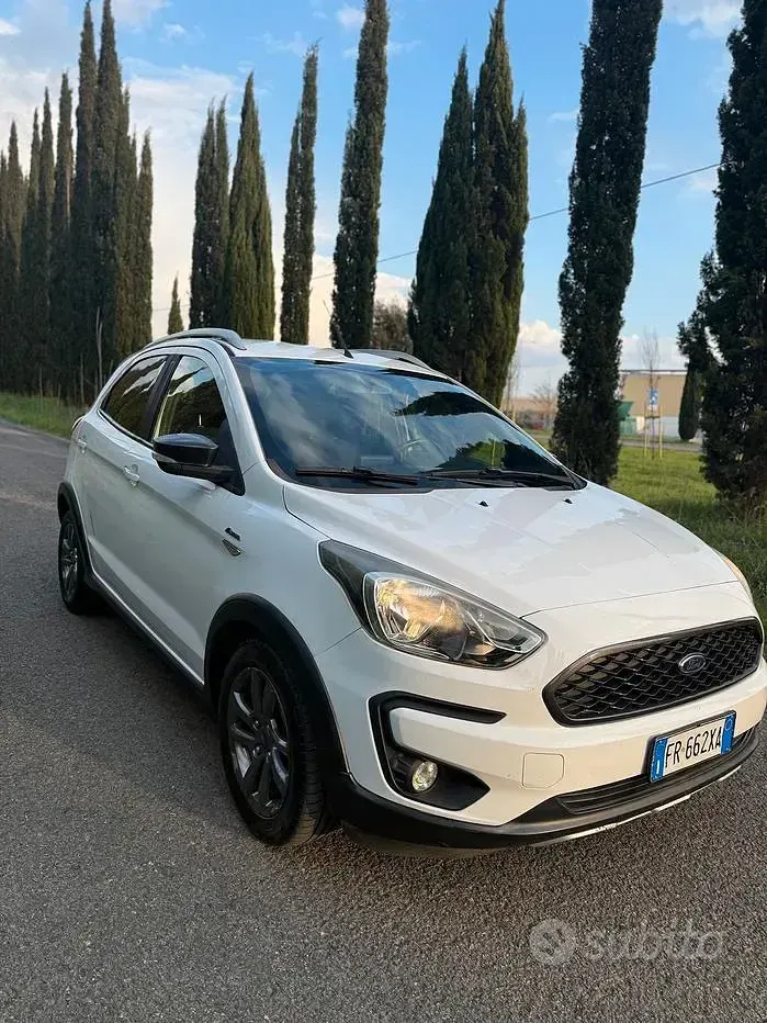 Usata Ford Ka Plus 95 CV (69 kW) 2018 Bianco Utilitaria