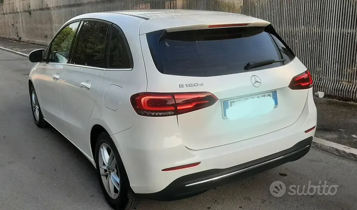 Usata Mercedes B180 116 CV (85 kW) 2019 Utilitaria
