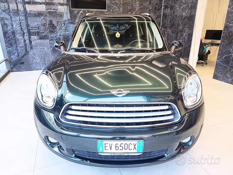 Second-hand Mini Cooper D Countryman 111 CP (81 kW) 2015 Negru SUV