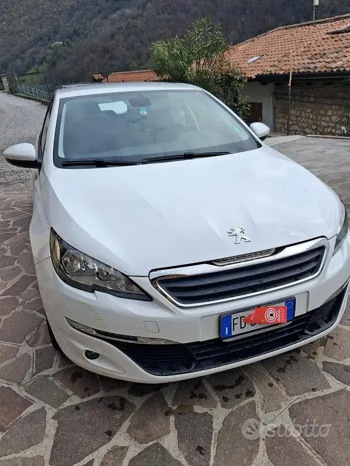 Usata Peugeot 308 SW Active 99 CV (72 kW) 2016 Bianco Station wagon