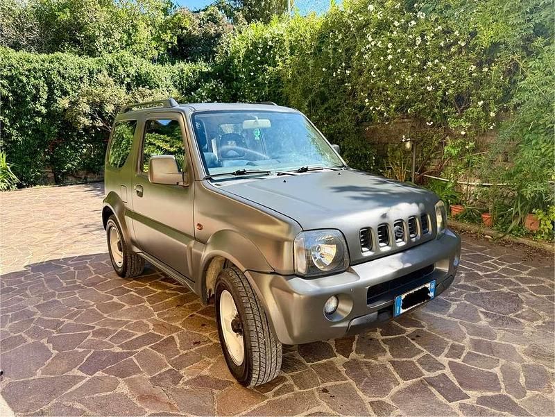 Usata Suzuki Jimny Sport 80 CV (58 kW) 2002 Grigio SUV