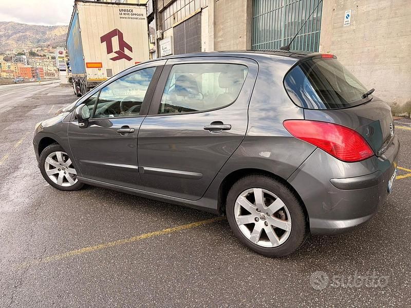 Usata Peugeot 308 2009 Berlina