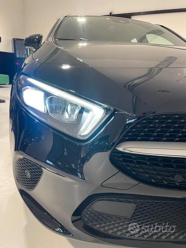 Usata Mercedes A180 Premium 136 CV (100 kW) 2019 Nero Berlina