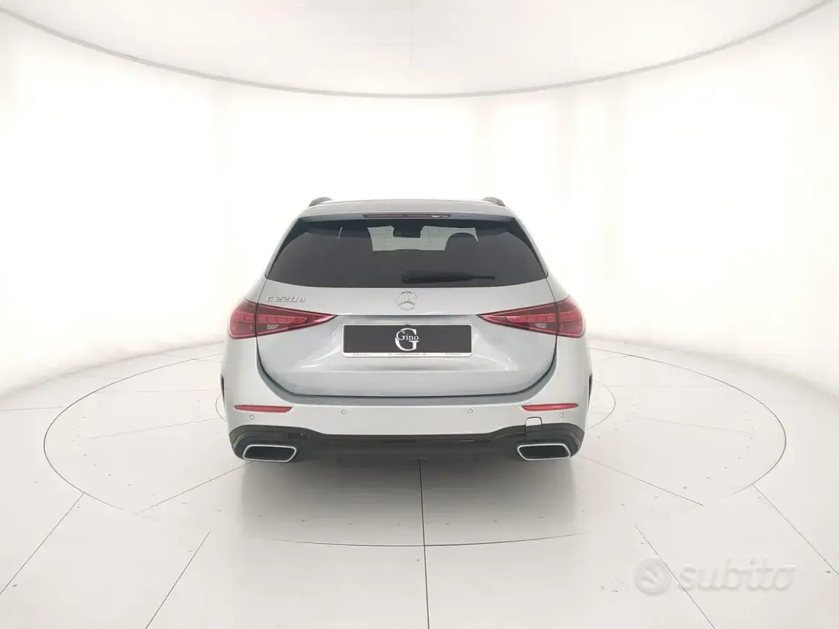 Usata Mercedes 220 Premium Plus 200 CV (147 kW) 2022 Grigio Station wagon