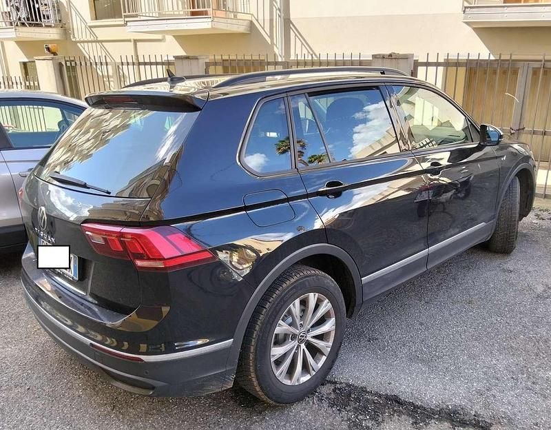 Usata VW Tiguan Life 150 CV (110 kW) 2021 Nero SUV
