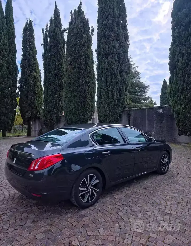 Usata Peugeot 508 Active 140 CV (102 kW) 2011 Bluazzurro Berlina