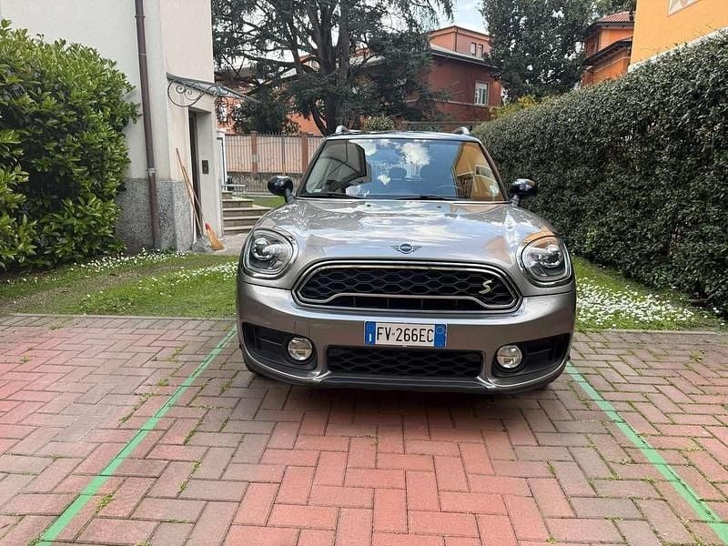 Usata Mini Cooper S Countryman Hype 136 CV (100 kW) 2019 Argento SUV